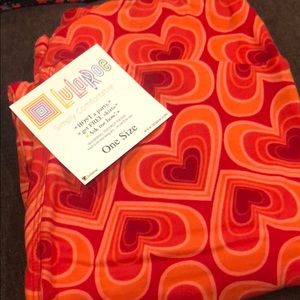 LulaRoe NWT Red Heart Leggings